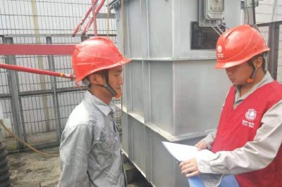 110千伏方家?guī)X變電站開展電容器支柱瓷瓶斷裂更換工作，及時消除設(shè)備缺陷，