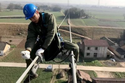 電線(xiàn)上為什么有很多小錘錘？