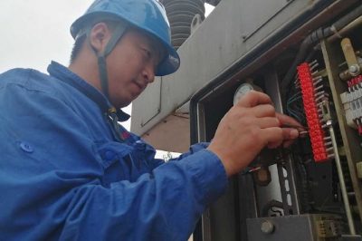 南皮縣供電公司更換35千伏店子站311開關操作機構