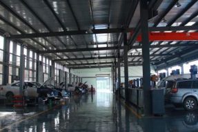 重慶嘉峰中輪汽車(chē)修理廠50kⅥA箱變安裝工程