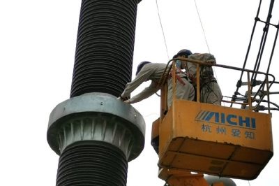 做避雷器試驗(yàn)，護(hù)大電網(wǎng)安全