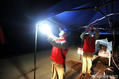 防汛保電，照亮12公里防汛河堤