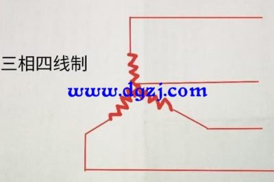為什么電線桿有四根高壓線？