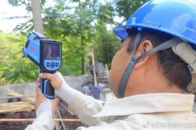對南山竹海5A級景區(qū)的供電設(shè)備開展紅外測溫工作