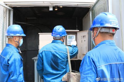 國網(wǎng)東阿縣供電公司重點巡視配電室、開閉所配備的排水泵、發(fā)電機等設(shè)備