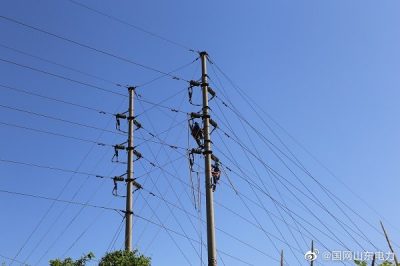 在35千伏電高線35號(hào)桿處發(fā)現(xiàn)線夾發(fā)熱缺陷