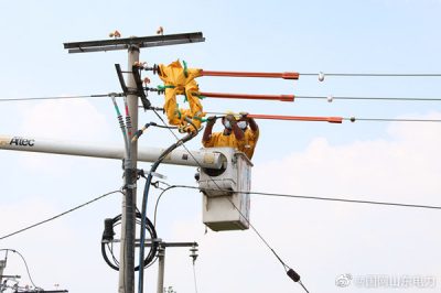 對(duì)35千伏承安變電站開展設(shè)備巡視