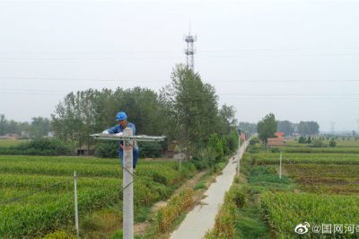 完成薛湖鎮(zhèn)侯樓村5G基站400伏“轉改直”供電線路立桿工作