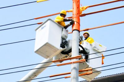 完成城西區(qū)10千伏分支線帶電作業(yè)