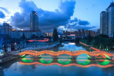 黃巖區(qū)官河古道工程的基礎(chǔ)土建、線路改接、開關(guān)站改造等進入收尾階段