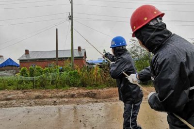 開展故障排查，迅速趕赴各搶修現(xiàn)場并連夜奮戰(zhàn)