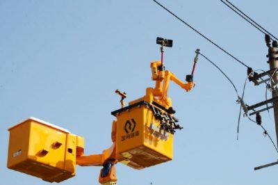 嘉興供電公司首次開展配網(wǎng)不停電機器人作業(yè)
