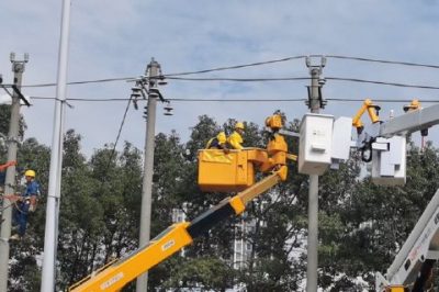 紹興供電公司首臺人工智能帶電作業(yè)機器人上崗