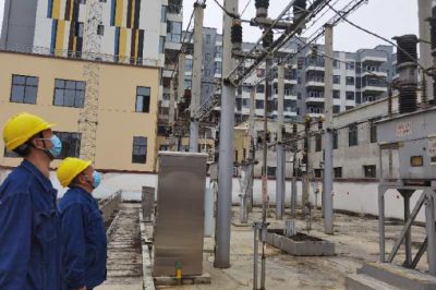 全面檢查西鄉(xiāng)變?cè)O(shè)備設(shè)施及防汛防潮、防小動(dòng)物等措施