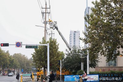 成功完成10千伏城里線39號桿更換分界開關(guān)工作