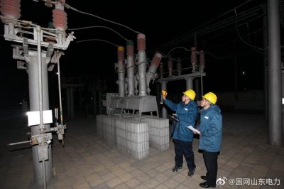 對轄區(qū)重要變電站及線路進行夜間特巡