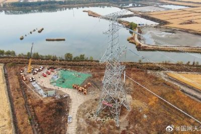 渠陽(yáng)-蘆臺(tái)500千伏線路工程進(jìn)行放線作業(yè)