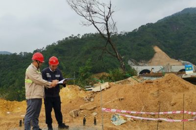 為開春高速的隧道、高速出入口永久用電做勘查工作和設(shè)計(jì)供電方案