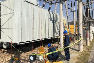 在220千伏江灣變1號變壓器試驗(yàn)中應(yīng)用自主研發(fā)的輔助裝置“線管家”