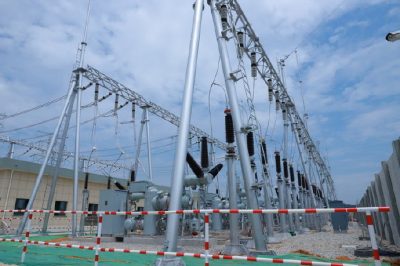 完成“電力載波+無線傳輸”小水電信息采集方案的安裝調(diào)試