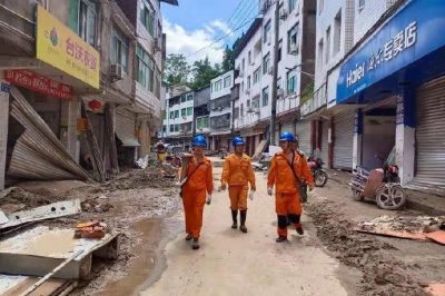 四川南充：搶通！營山縣受災(zāi)區(qū)域正有序恢復(fù)供電